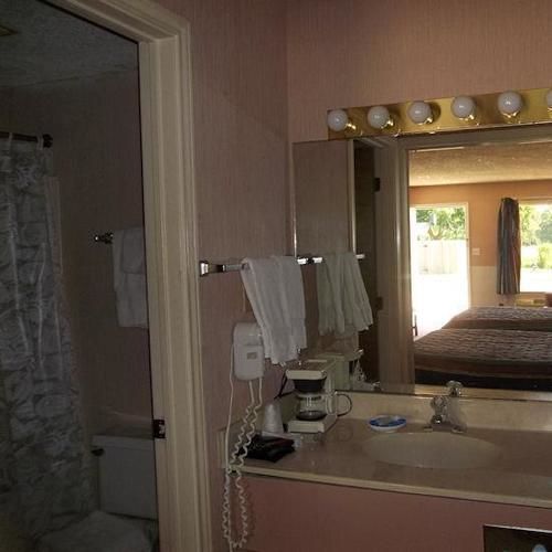 Columbia Lakes Hotel & Conference Center West Columbia Extérieur photo